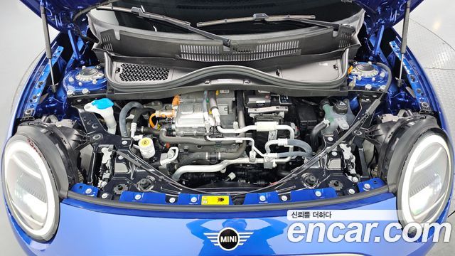 MINI Cooper Electric (IV) SE Favoured 2024 — фото 6