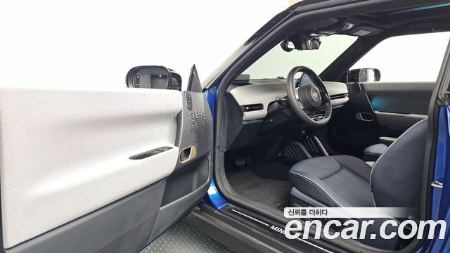 MINI Cooper Electric (IV) SE Favoured 2024 — фото 10