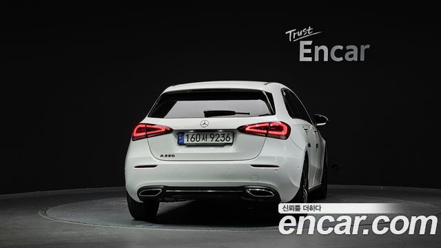 Mercedes-Benz A-Class (W177) A220 Hatchback 2022 — фото 4