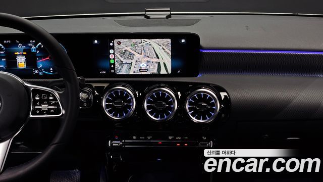 Mercedes-Benz A-Class (W177) A220 Hatchback 2022 — фото 18