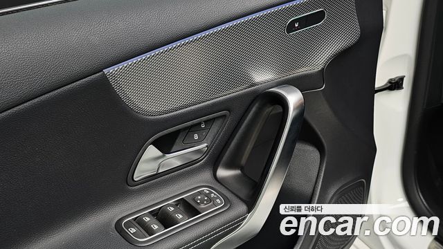 Mercedes-Benz A-Class (W177) A220 Hatchback 2022 — фото 23