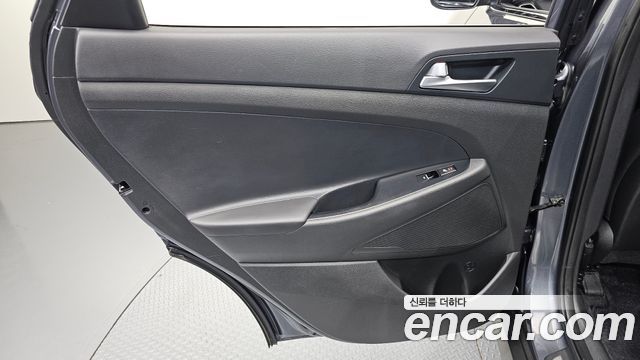 Hyundai Tucson Diesel 2.0 2WD Premium 2019 — фото 25