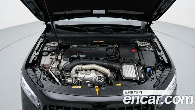 Mercedes-Benz GLB-Class (X247) AMG GLB35 4MATIC 2025 — фото 6