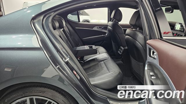 Genesis G70 2.0T Supreme 2018 — фото 11
