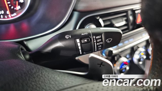 Genesis G70 2.0T Supreme 2018 — фото 28