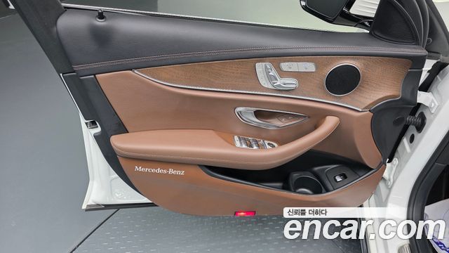 Mercedes-Benz E-Class (W213) E250 Exclusive 2022 — фото 24