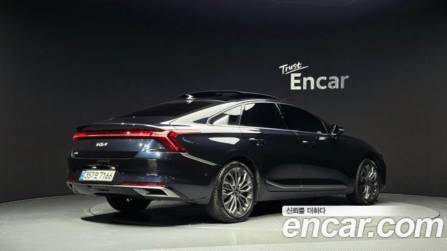 Kia K8 2.5 Gasoline 2WD Signature Special 2023 — фото 2