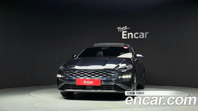 Kia K8 2.5 Gasoline 2WD Signature Special 2023 — фото 3