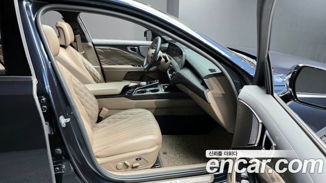 Kia K8 2.5 Gasoline 2WD Signature Special 2023 — фото 10