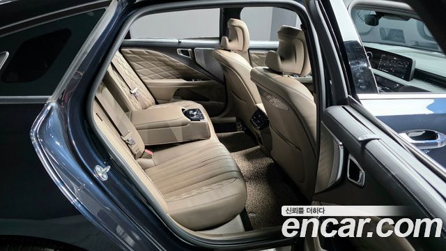 Kia K8 2.5 Gasoline 2WD Signature Special 2023 — фото 12