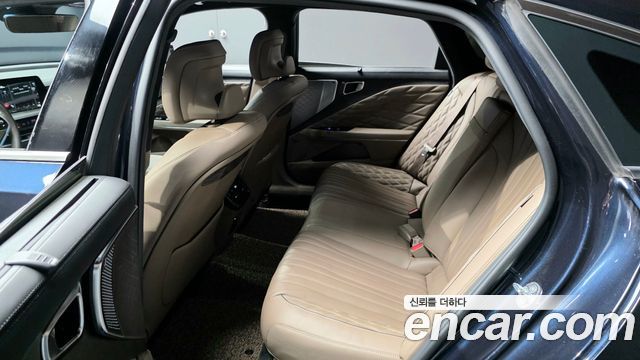 Kia K8 2.5 Gasoline 2WD Signature Special 2023 — фото 26
