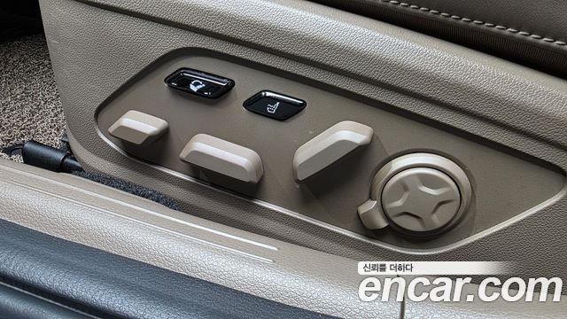 Kia K8 2.5 Gasoline 2WD Signature Special 2023 — фото 32