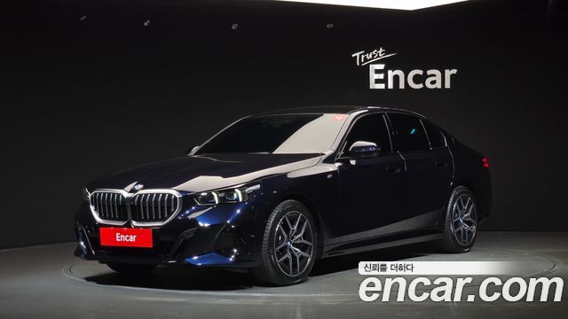 BMW 5 Series (G60) 523d M Sport 2025 — фото 1