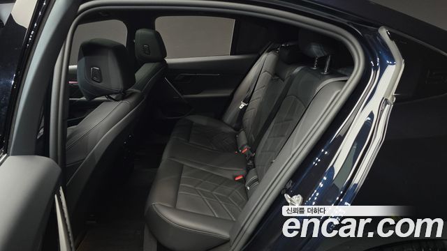 BMW 5 Series (G60) 523d M Sport 2025 — фото 12