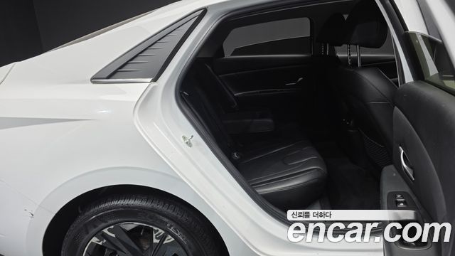 Hyundai Avante (CN7) 1.6 Inspiration 2023 — фото 12