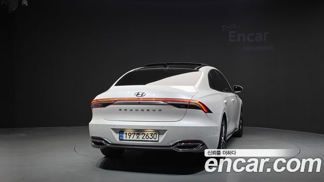Hyundai Grandeur (IG) 2.5 Le Blanc 2023 — фото 4