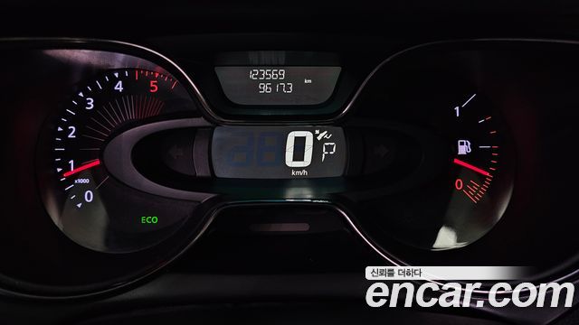 Renault Korea QM3 LE 2016 — фото 8