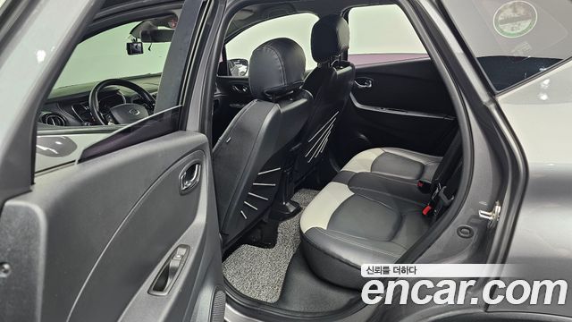 Renault Korea QM3 LE 2016 — фото 11