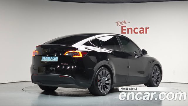 Tesla Model Y Performance AWD 2021 — фото 2