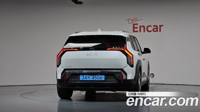 Kia EV3 Long Range 2WD Earth 2027 — фото 4