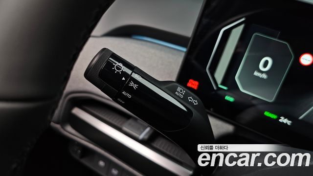 Kia EV3 Long Range 2WD Earth 2027 — фото 37