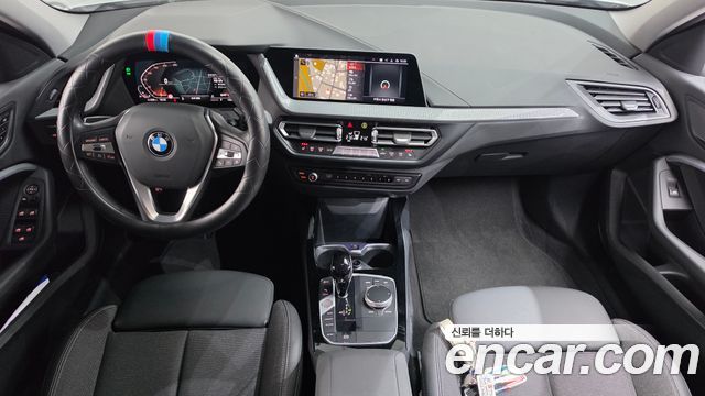 BMW 1 Series (F40) 120i Advantage 2022 — фото 7
