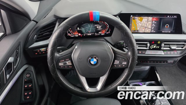 BMW 1 Series (F40) 120i Advantage 2022 — фото 13