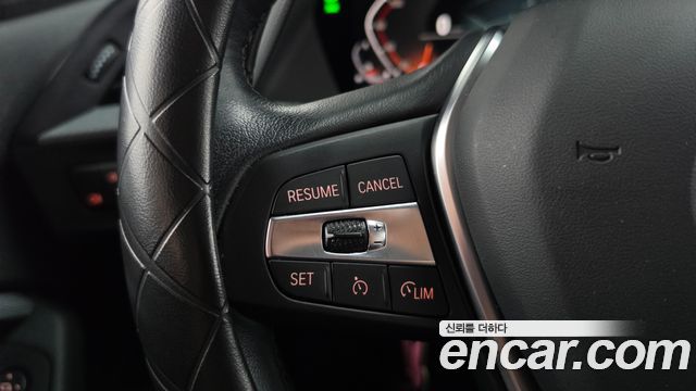BMW 1 Series (F40) 120i Advantage 2022 — фото 16