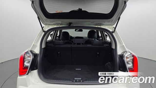 KG Mobility (SsangYong) Very New Tivoli Gasoline 1.5 2WD V1 2021 — фото 20