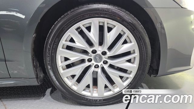 Audi A7 (4K) 45 TDI Quattro Premium 2020 — фото 21