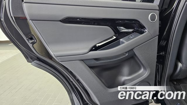 Land Rover Range Rover Evoque (II) P250 Dynamic SE 2025 — фото 31