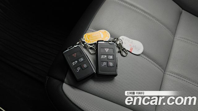 Land Rover Range Rover Evoque (II) P250 Dynamic SE 2025 — фото 20