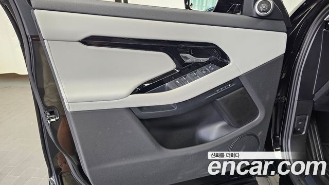 Land Rover Range Rover Evoque (II) P250 Dynamic SE 2025 — фото 30