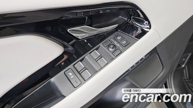 Land Rover Range Rover Evoque (II) P250 Dynamic SE 2025 — фото 36