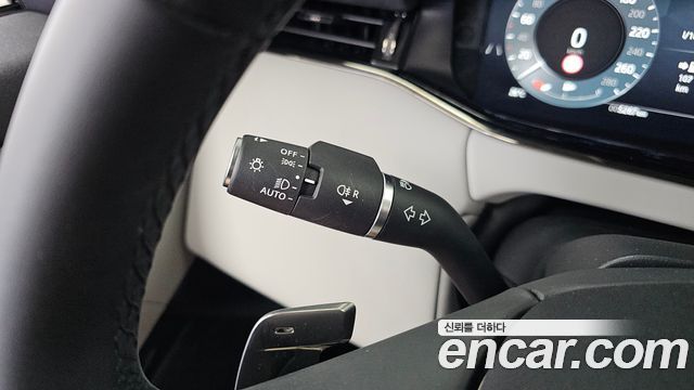 Land Rover Range Rover Evoque (II) P250 Dynamic SE 2025 — фото 40