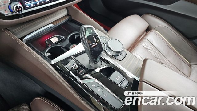 BMW 6 Series GT (G32) 640i xDrive Luxury 2019 — фото 9