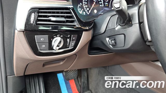 BMW 6 Series GT (G32) 640i xDrive Luxury 2019 — фото 15