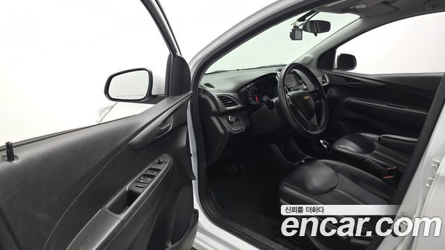 Chevrolet Spark LT 2019 — фото 10