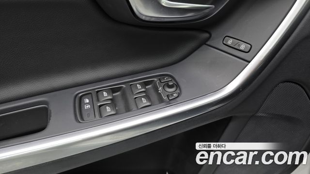 Volvo S60 D2 2nd 2014 — фото 12