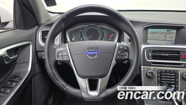 Volvo S60 D2 2nd 2014 — фото 14