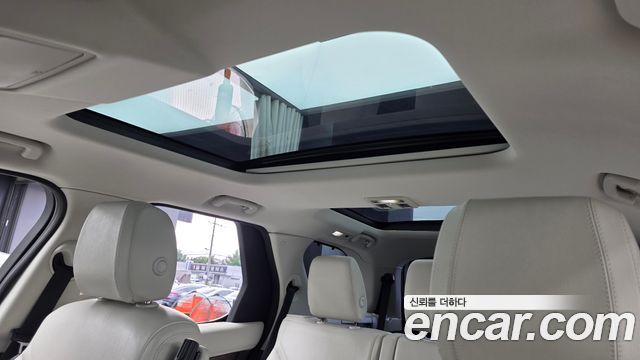 Land Rover Discovery 5 3.0 SD6 HSE 2019 — фото 17