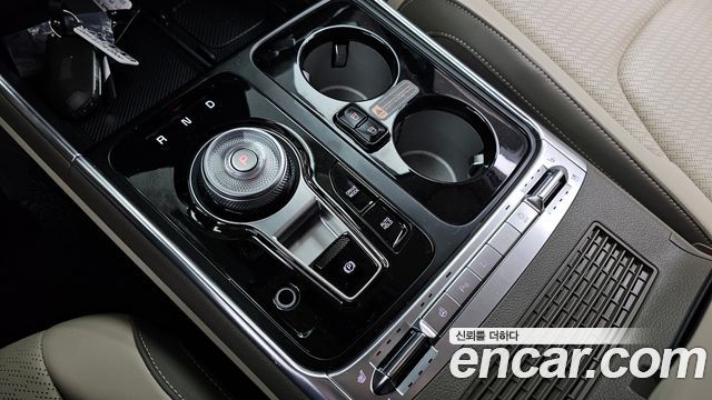 Kia Carnival (IV) Gasoline 9-Seater Hi Limousine Signature 2024 — фото 9