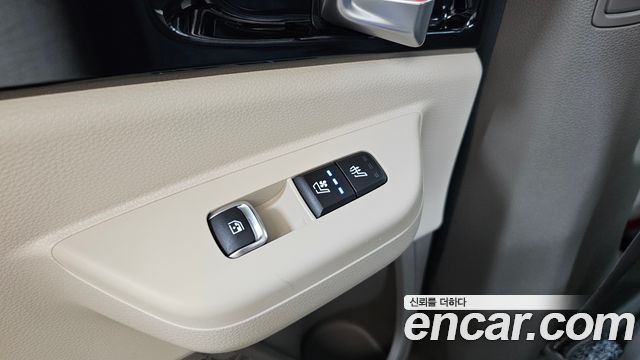 Kia Carnival (IV) Gasoline 9-Seater Hi Limousine Signature 2024 — фото 19