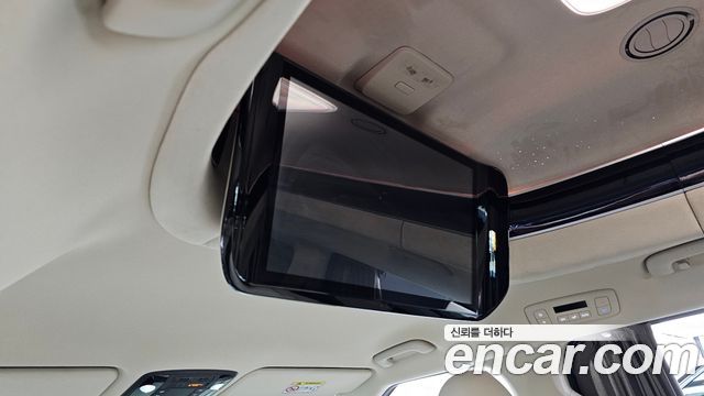 Kia Carnival (IV) Gasoline 9-Seater Hi Limousine Signature 2024 — фото 28