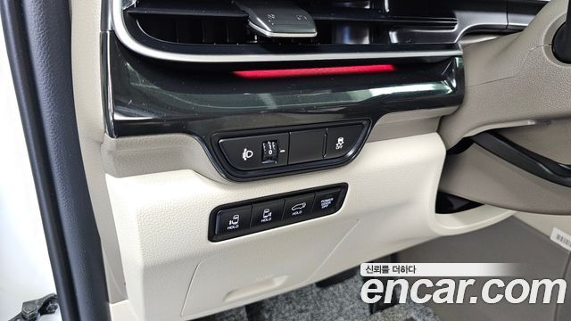 Kia Carnival (IV) Gasoline 9-Seater Hi Limousine Signature 2024 — фото 29