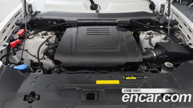 Land Rover Defender (L663) 110 P300 X-Dynamic SE 2025 — фото 6