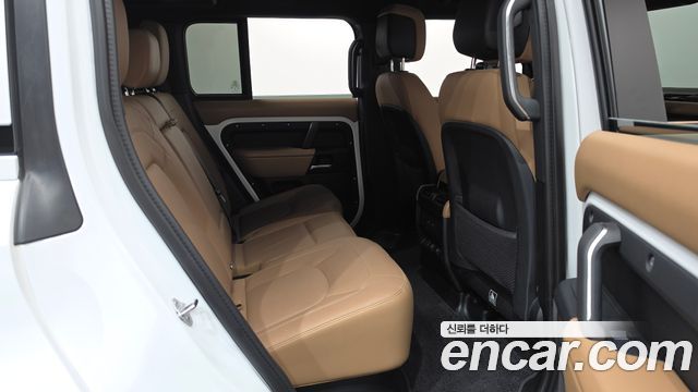 Land Rover Defender (L663) 110 P300 X-Dynamic SE 2025 — фото 11