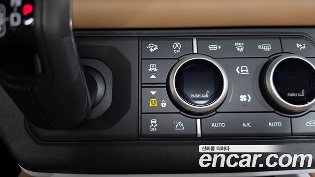 Land Rover Defender (L663) 110 P300 X-Dynamic SE 2025 — фото 28