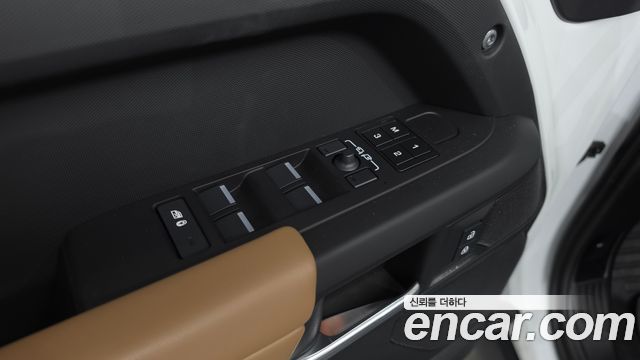 Land Rover Defender (L663) 110 P300 X-Dynamic SE 2025 — фото 30