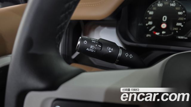 Land Rover Defender (L663) 110 P300 X-Dynamic SE 2025 — фото 37